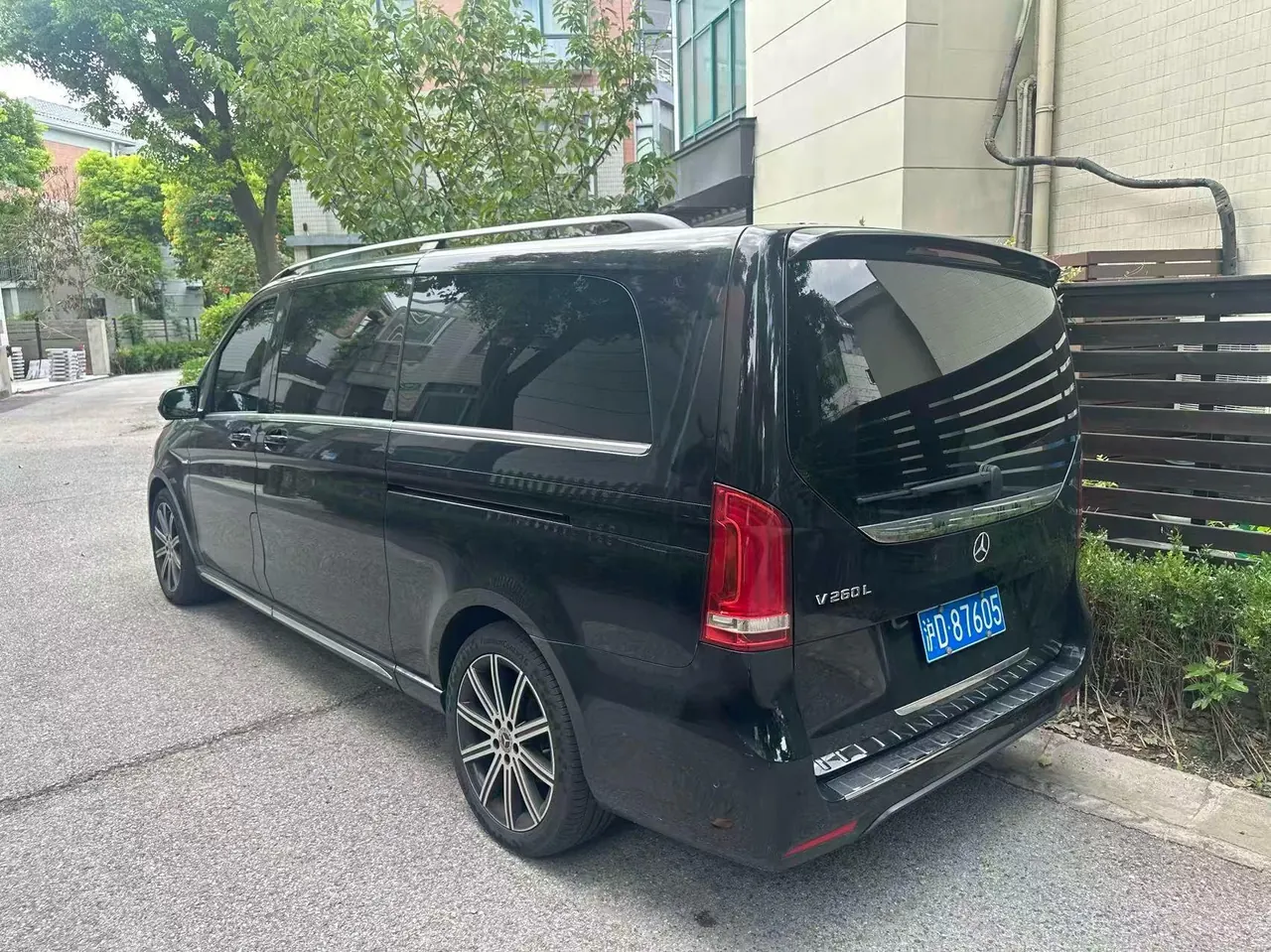 Mercedes Benz V 2022V 260 L 2.0T Deluxe Edition Automatic Gear 9