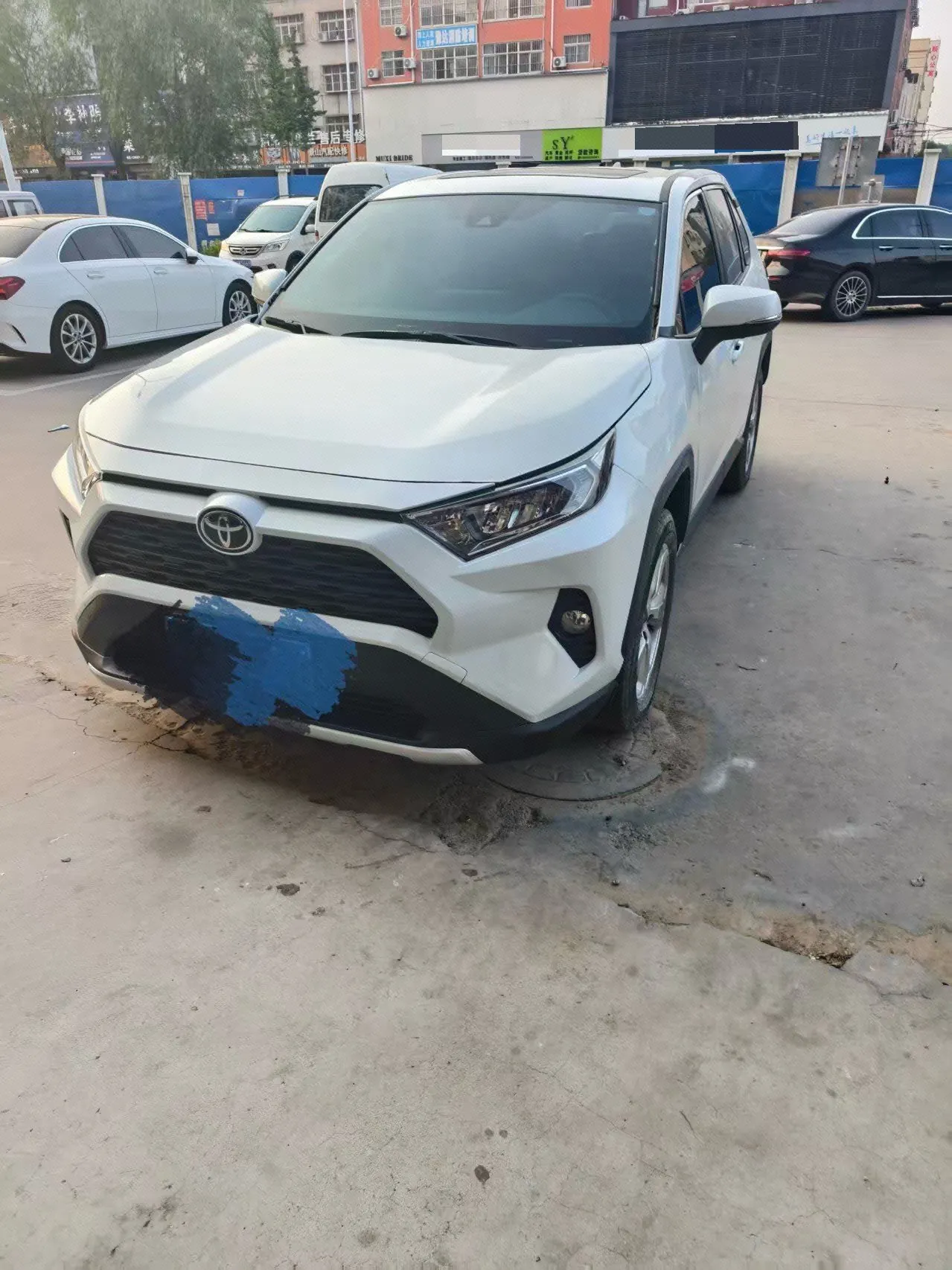 打开图片灯箱:Toyota 2022 RAV4 Rongbo 2.0 Stepless Two-Drive Fashion Edition Automatic Gear