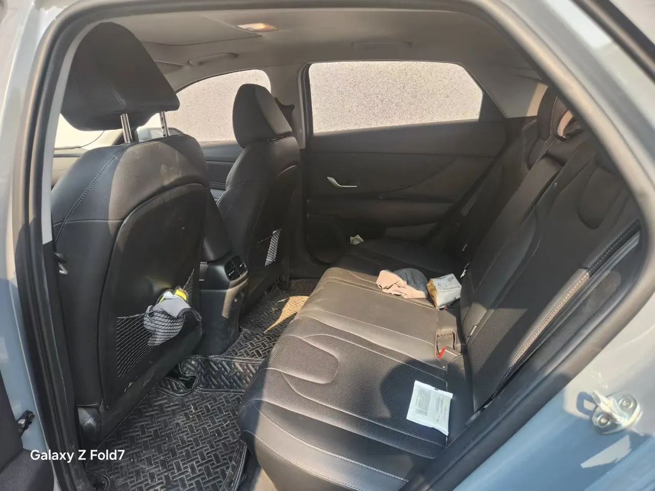 Hyundai 2022 Elantra -3-compartment 1.5 stepless LUX premium automatic gear 3