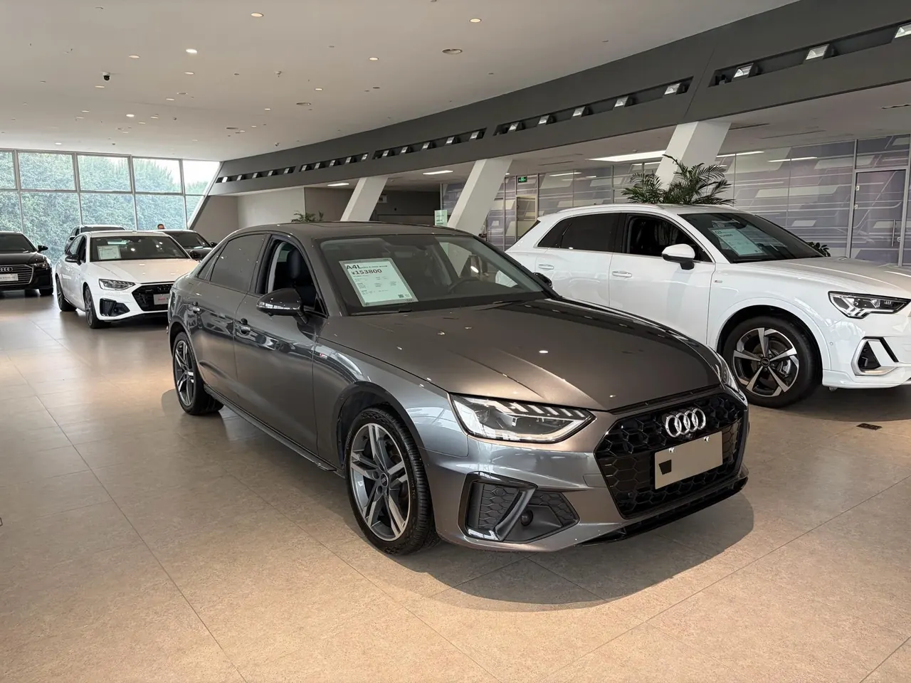 Audi 2022 A4L 2.0TFSI 40TFSI Deluxe Dynamic Automatic 3