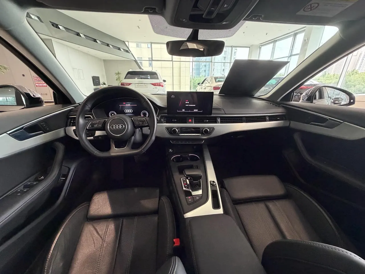 Audi 2022 A4L 2.0TFSI 40TFSI Deluxe Dynamic Automatic 9