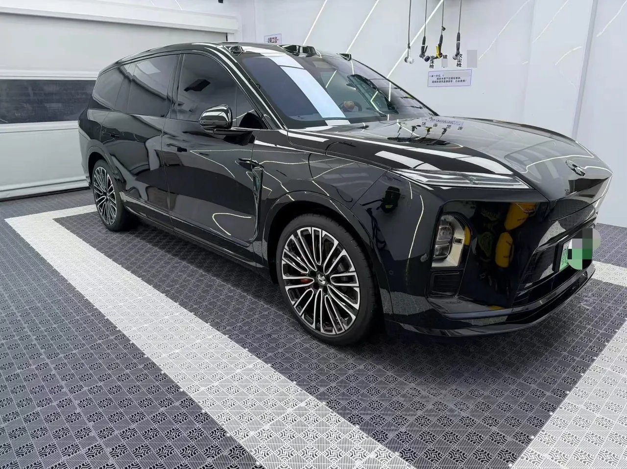 NIO 2026 ES8 6‑Seater Executive Signature Edition Automatic Transmission 3