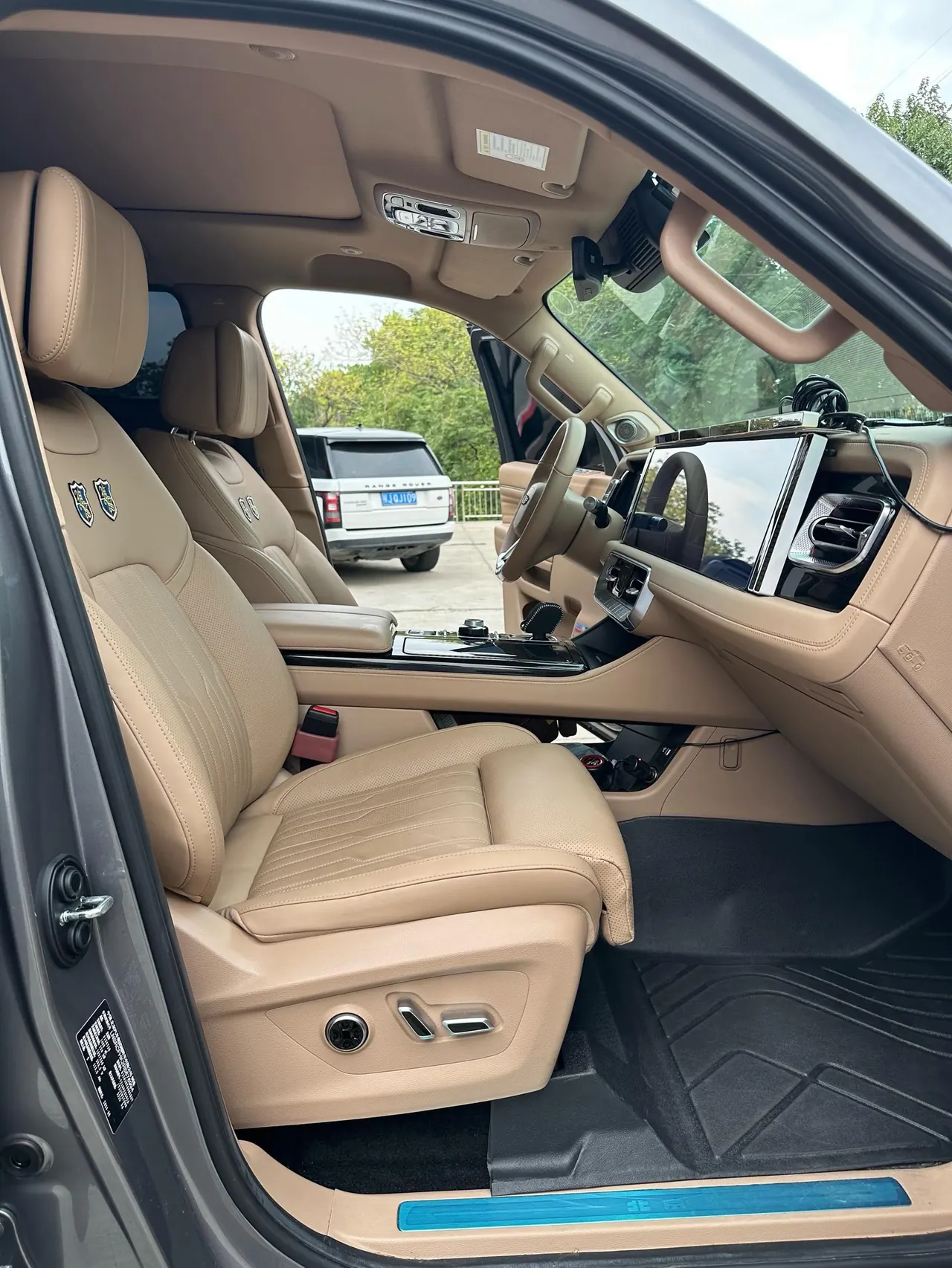 Beijing 2024 BJ60 Thunder Magic Nuclear Power Drive Advanced Edition 5-seat Automatic Gear 12