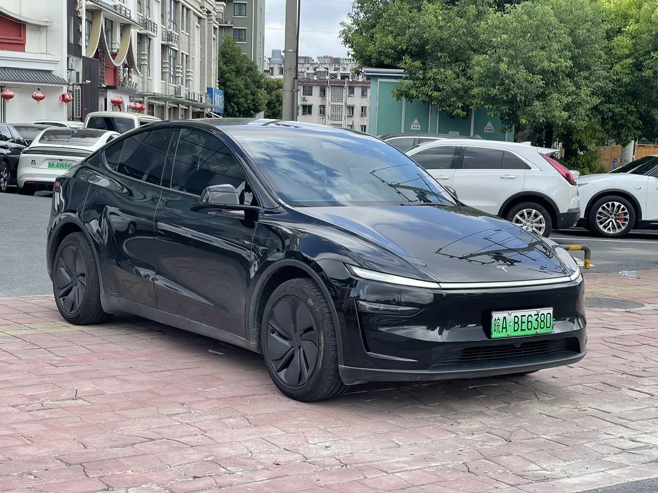Tesla 2026 Model Y long endurance all-wheel drive version automatic transmission 2