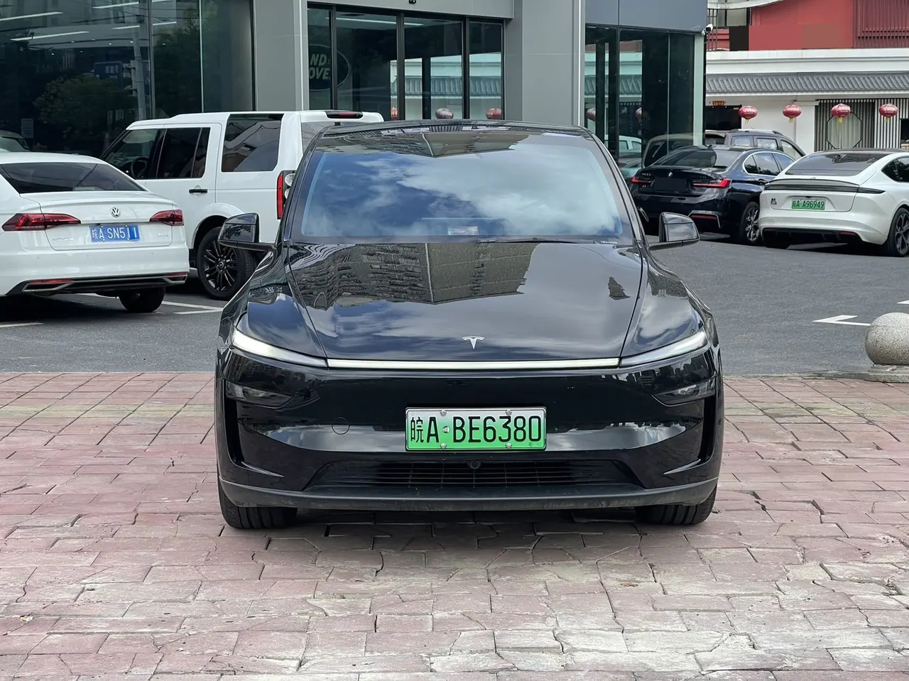 Tesla 2026 Model Y long endurance all-wheel drive version automatic transmission 3