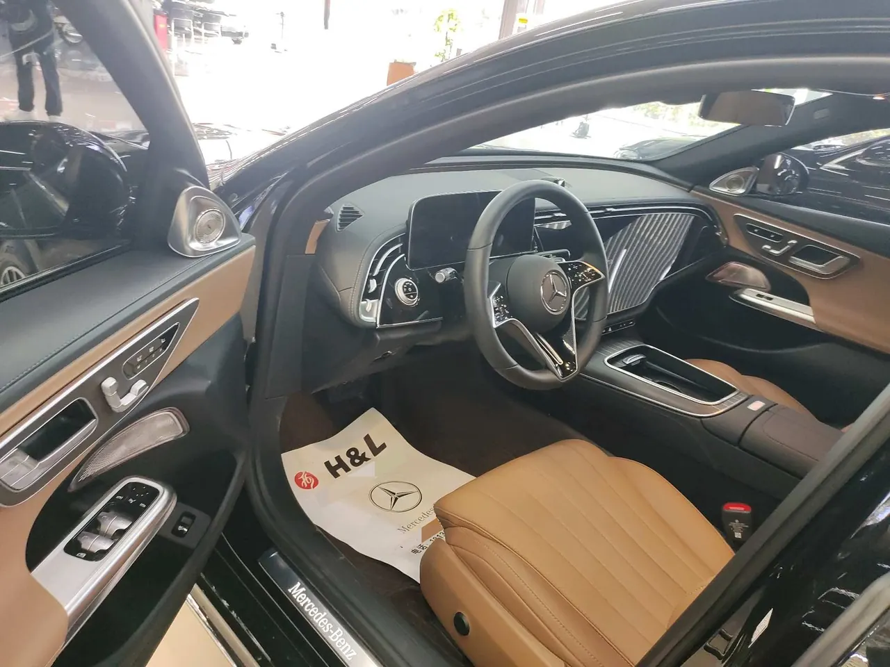 Mercedes Benz E-Class 2026 model E 300 L 48V 2.0T Luxury Edition Automatic 3