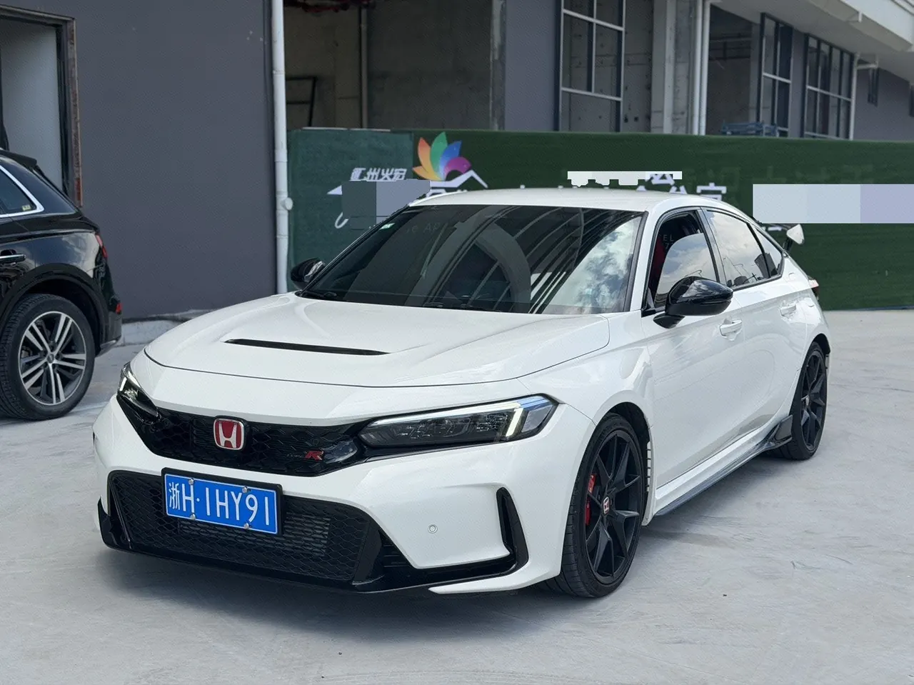 Honda Civic (Imported) 2023 Model Civic Type R 2.0T 420TURBO Manual Transmission - View 1
