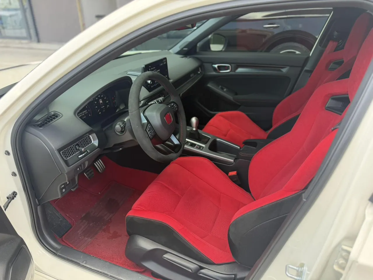 Honda Civic (Imported) 2023 Model Civic Type R 2.0T 420TURBO Manual Transmission 2