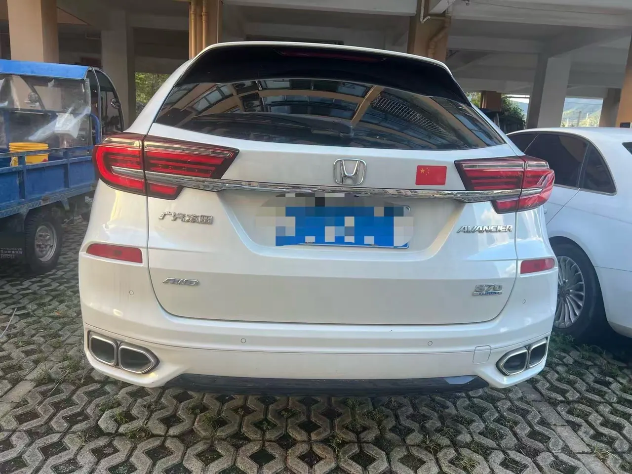 Honda 2020 crown road 2.0T 370TURBO four-wheel drive exclusive edition two-color automatic gear 3