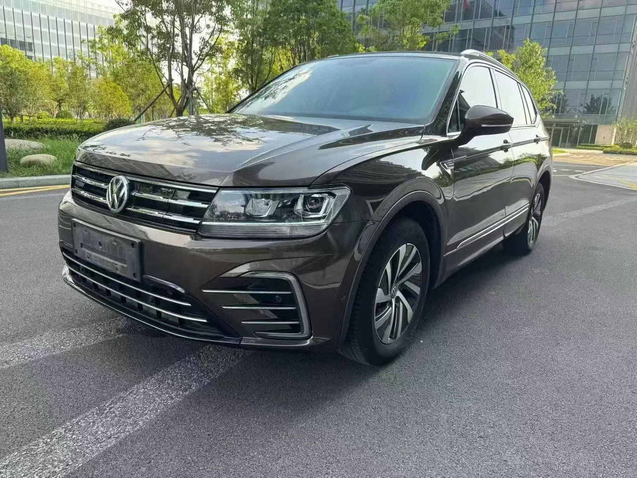 打开图片灯箱:Volkswagen Tiguan L New Energy 2020 Tiguan L PHEV 1.4T 430 Premium Edition Automatic Gear