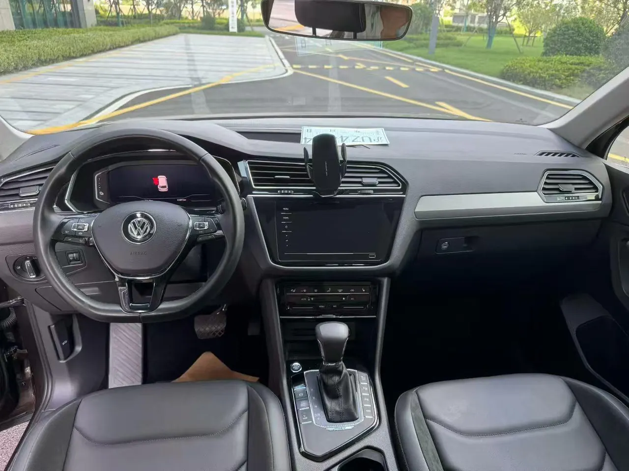 Volkswagen Tiguan L New Energy 2020 Tiguan L PHEV 1.4T 430 Premium Edition Automatic Gear 4