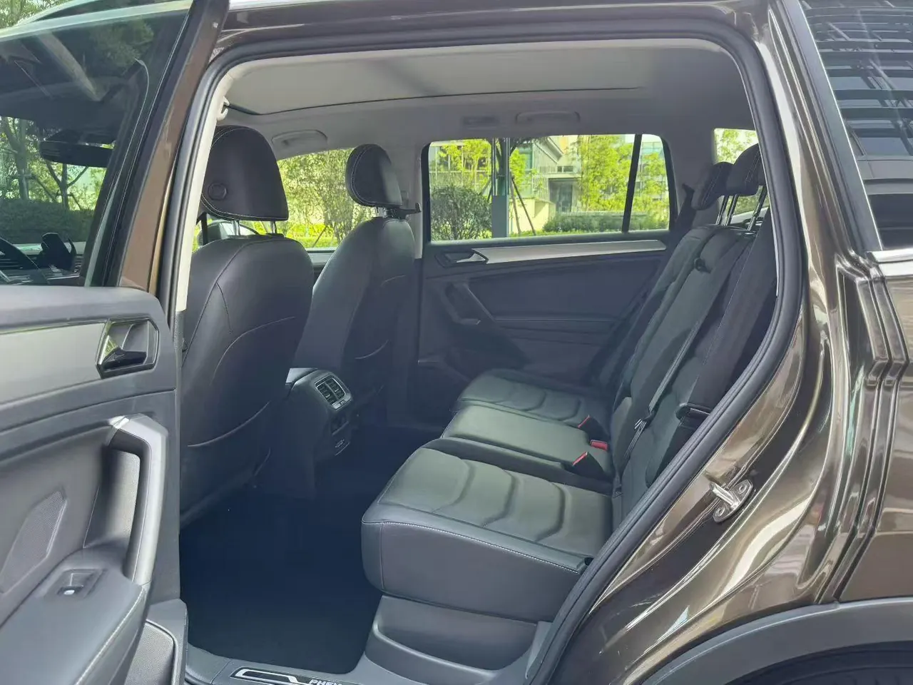 Volkswagen Tiguan L New Energy 2020 Tiguan L PHEV 1.4T 430 Premium Edition Automatic Gear 6