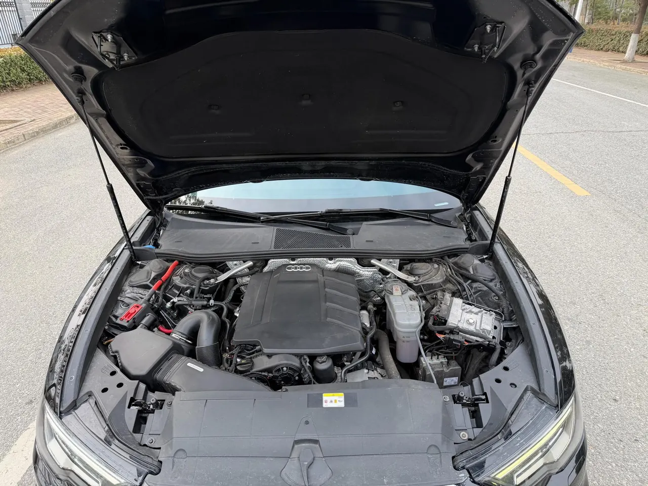 Audi 2022 A6L 2.0TFSI 40TFSI Deluxe Elegant Automatic 11