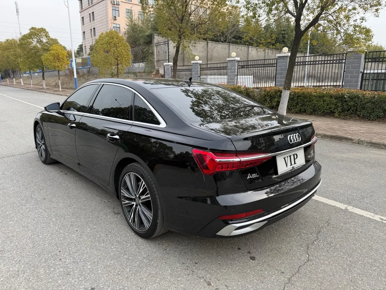 Audi 2022 A6L 2.0TFSI 40TFSI Deluxe Elegant Automatic 13