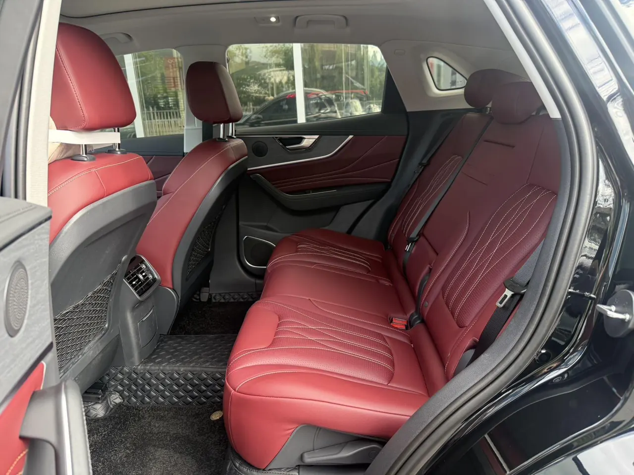 HongQi 2026 HS5 2.0T 4-wheel drive flag enjoy Pro version automatic gear 4