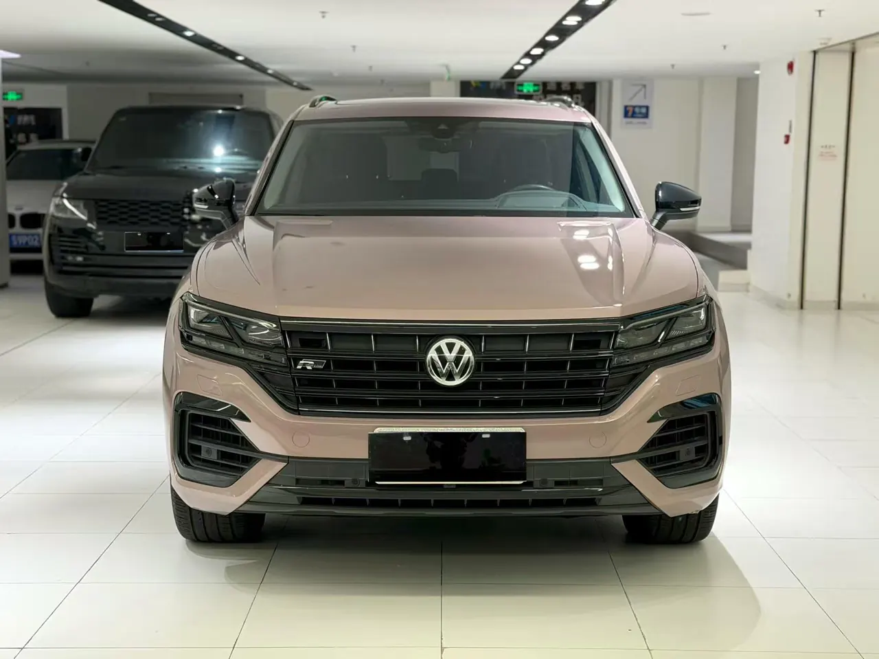 Volkswagen Touareg (Imported) 2020 Touareg 3.0TSI Sharp Edition Automatic Gear 2