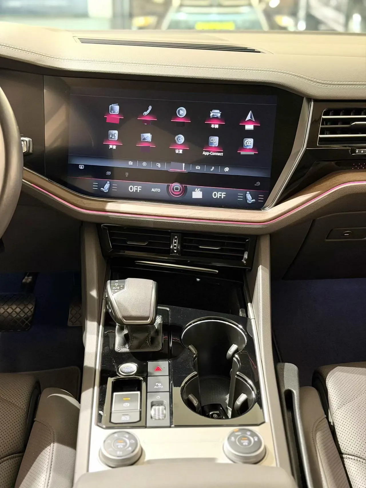 Volkswagen Touareg (Imported) 2020 Touareg 3.0TSI Sharp Edition Automatic Gear 8