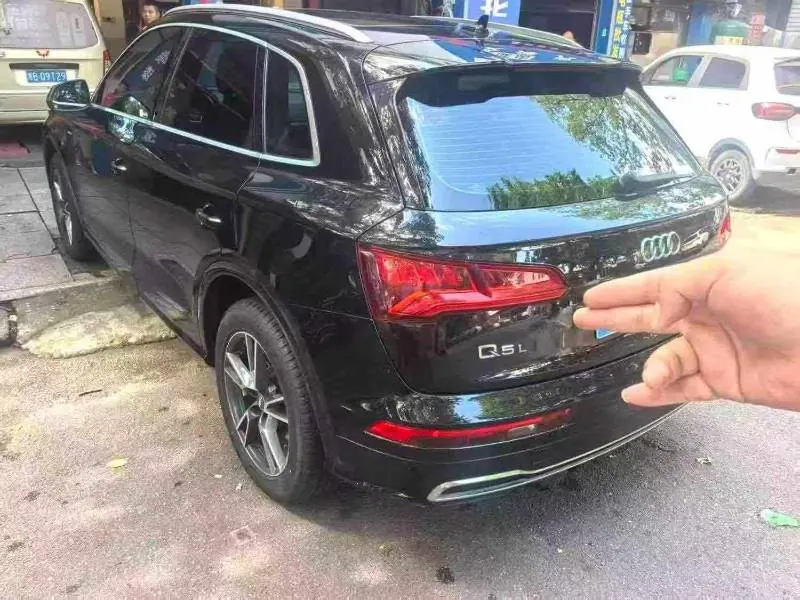 Audi 2020 Q5L 2.0TFSI 45TFSI exclusive fashion automatic 3