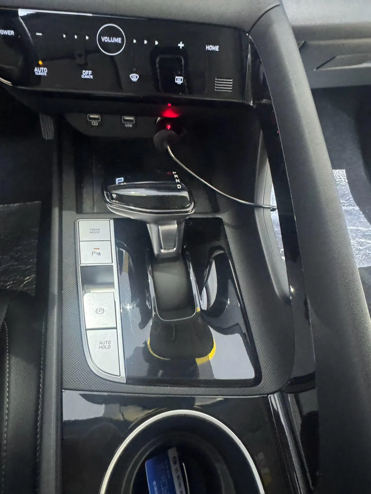 Hyundai 2022 Elantra -3-compartment 1.5 stepless LUX premium automatic gear 13
