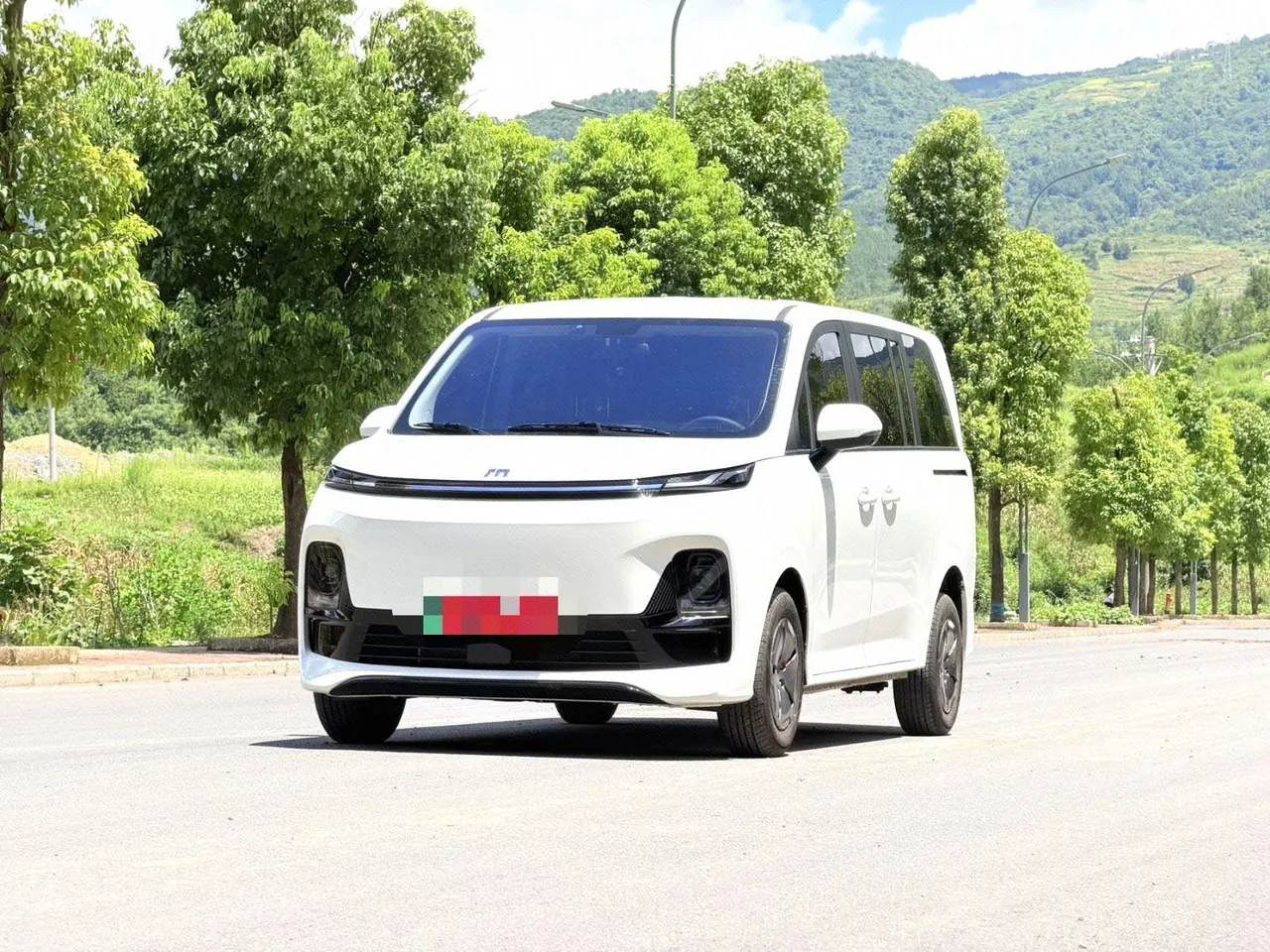 SRM 2026 Up V 6 350km Comfortable Automatic - View 1