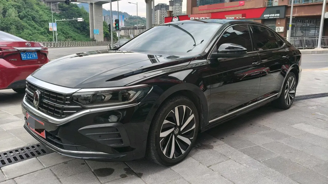 Open image lightbox: Volkswagen 2024 Passat 2.0TSI 330TSI Elite Edition Automatic