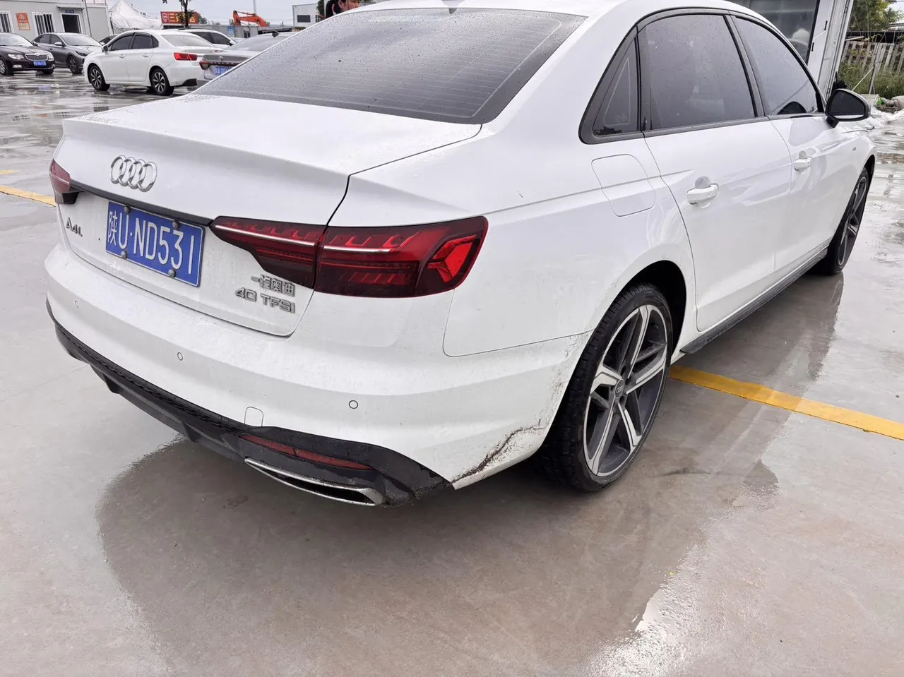 Audi 2024 A4L 2.0TFSI 40TFSI Deluxe Dynamic Automatic 3