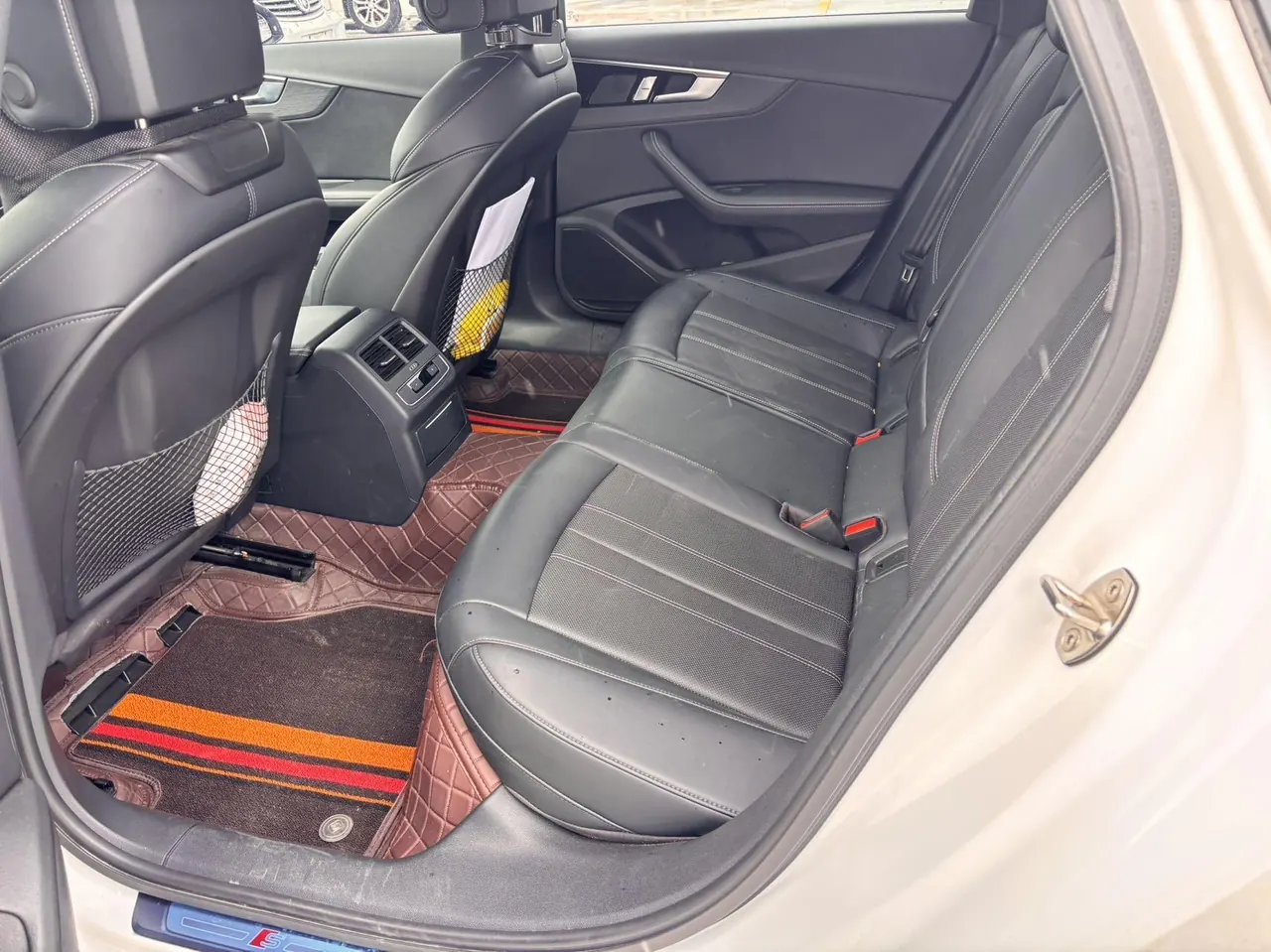 Audi 2024 A4L 2.0TFSI 40TFSI Deluxe Dynamic Automatic 5