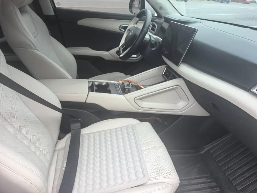 BYD 2024 Yuan UP 401KM Leading Automatic Gear 6