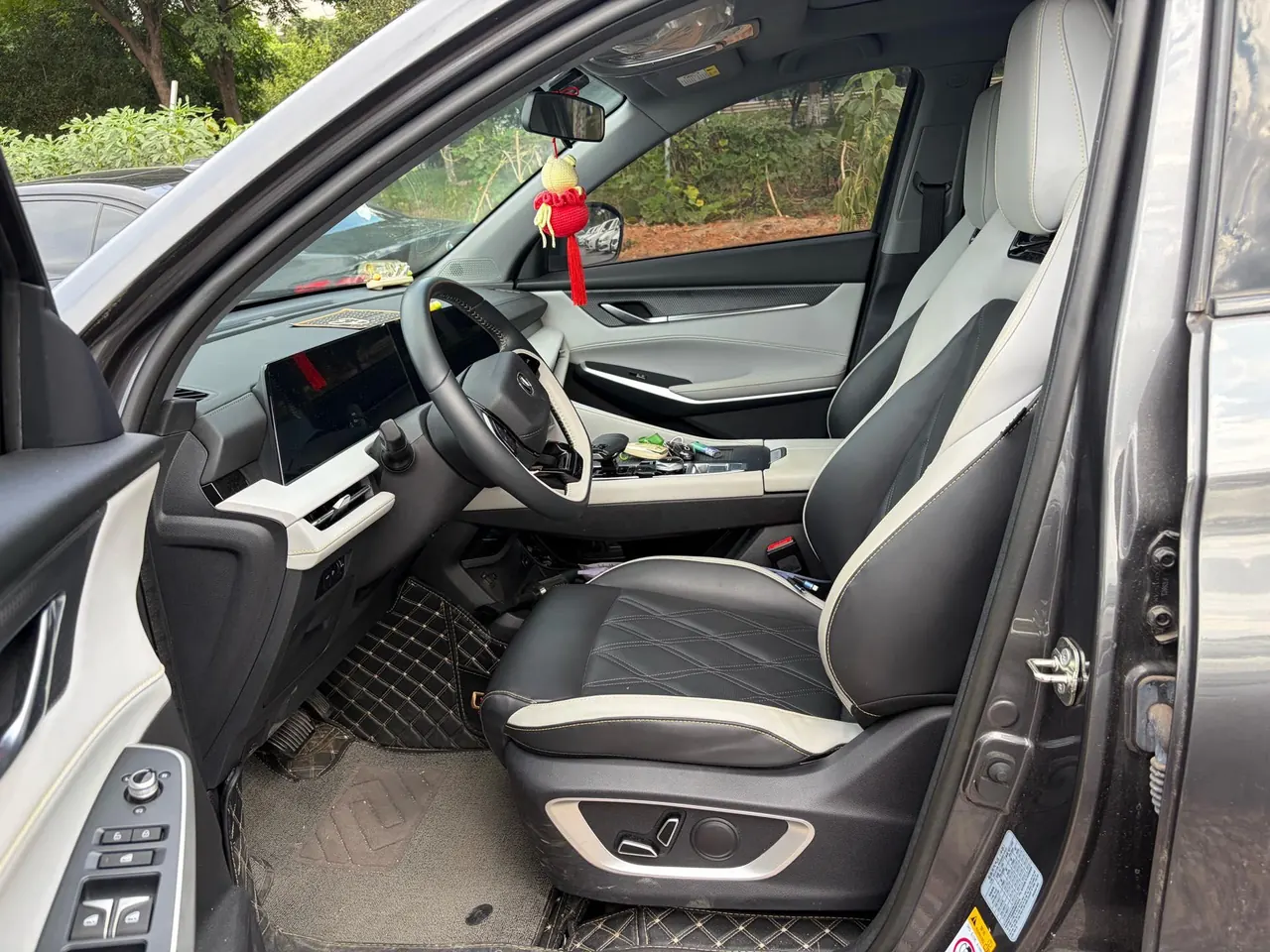 ChangAn 2023 CS75 PLUS 1.5T Prestige Automatic 3