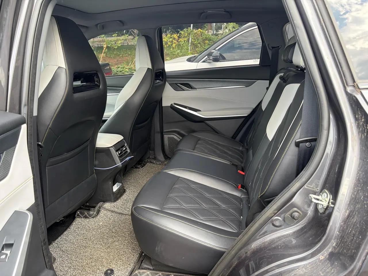 ChangAn 2023 CS75 PLUS 1.5T Prestige Automatic 4