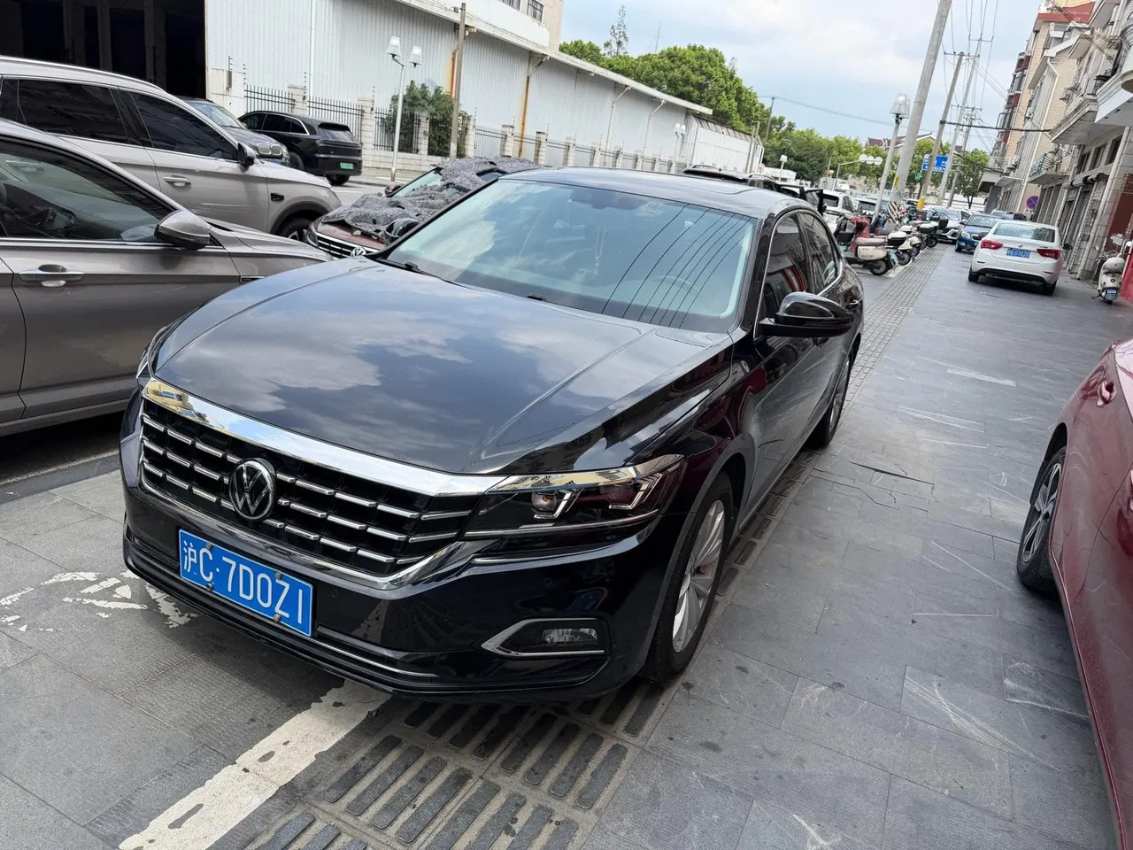 Open image lightbox: Volkswagen 2020 Passat 2.0TSI 330TSI Elite Edition Automatic
