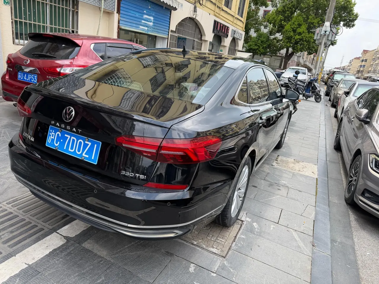 Volkswagen 2020 Passat 2.0TSI 330TSI Elite Edition Automatic 3