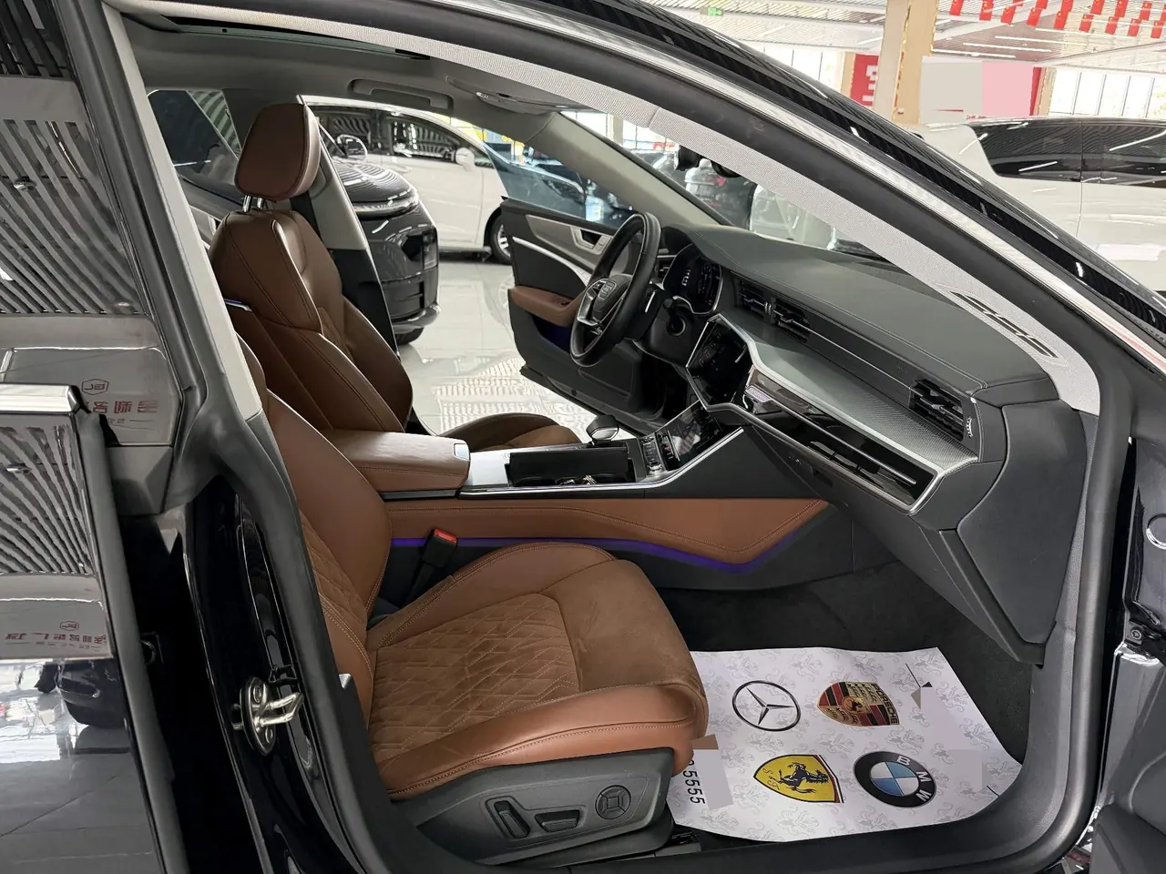 Audi 2024 A7L 2.0TFSI 45TFSI Quattro Luxury Automatic 4