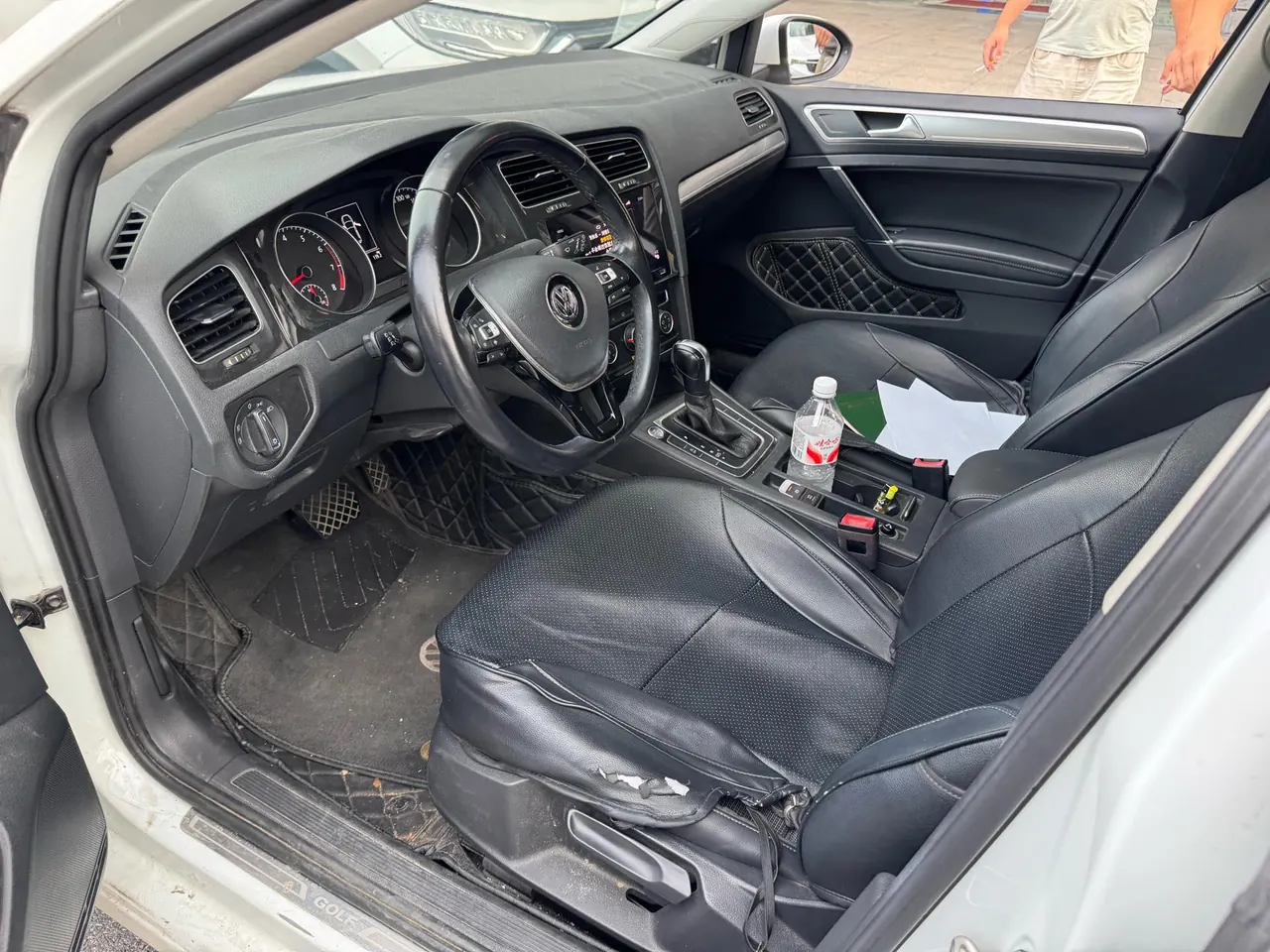 Volkswagen 2020 Golf 7 1.4TSI 280TSI Beloved Edition Comfortable Automatic 4