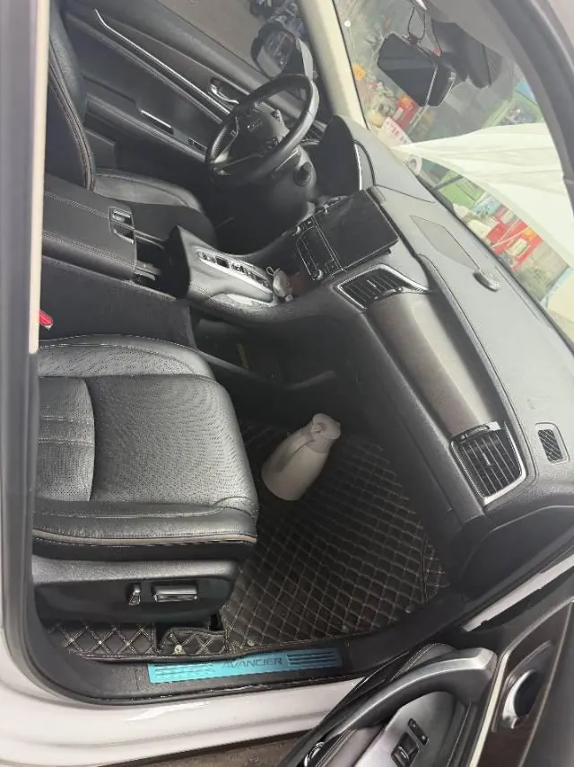 Honda 2020 Crown Road 2.0T 370TURBO Four-wheel Drive Premium Edition Automatic Gear 5