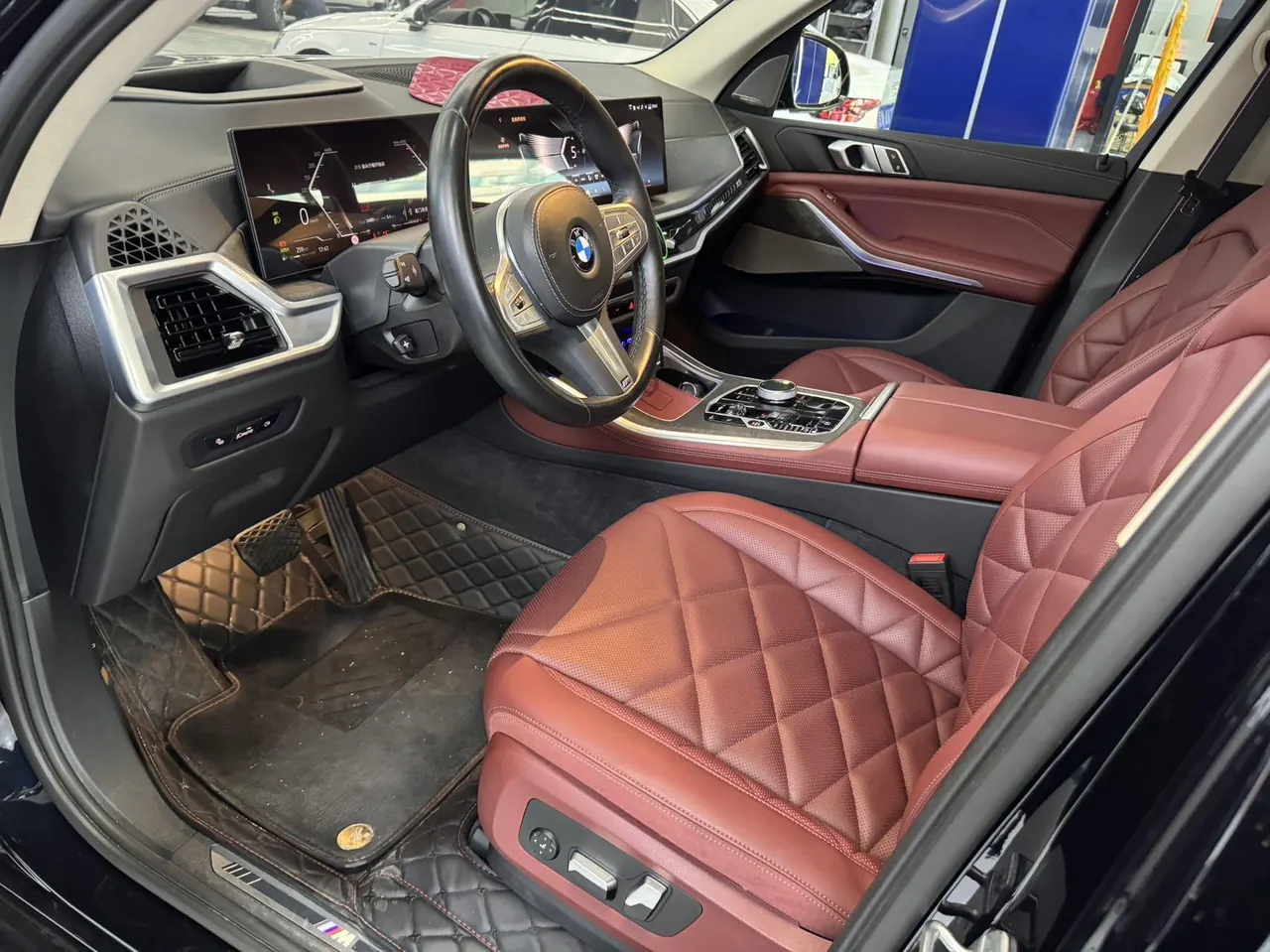 BMW 2023 X5 xDrive30Li 48V 2.0T exclusive m sports obsidian night suit automatic gear 3