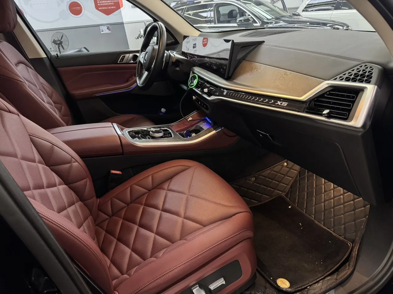 BMW 2023 X5 xDrive30Li 48V 2.0T exclusive m sports obsidian night suit automatic gear 6