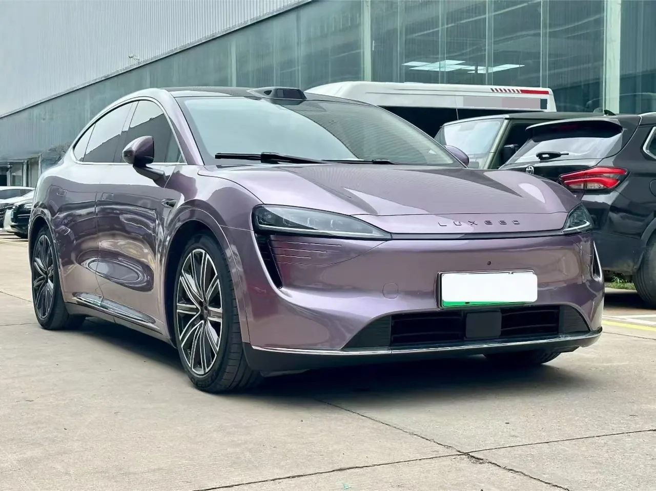 Intellectual 2024 R 7 667km Max automatic gear 2