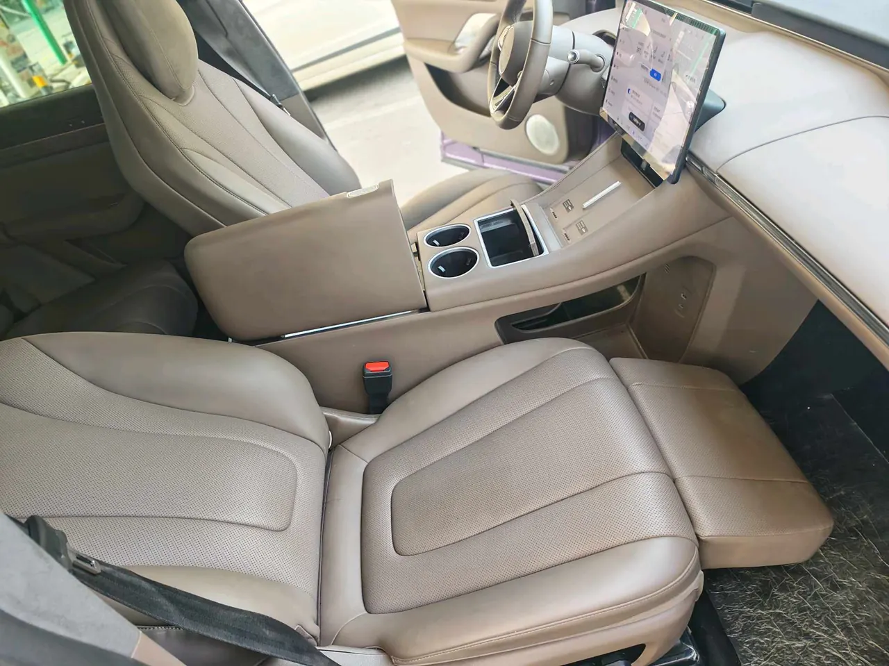 Intellectual 2024 R 7 667km Max automatic gear 9