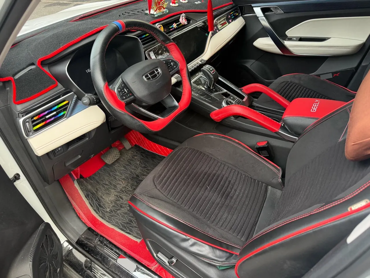 Geely 2020 Boyue PRO 1.8TD Zhizun Automatic 8