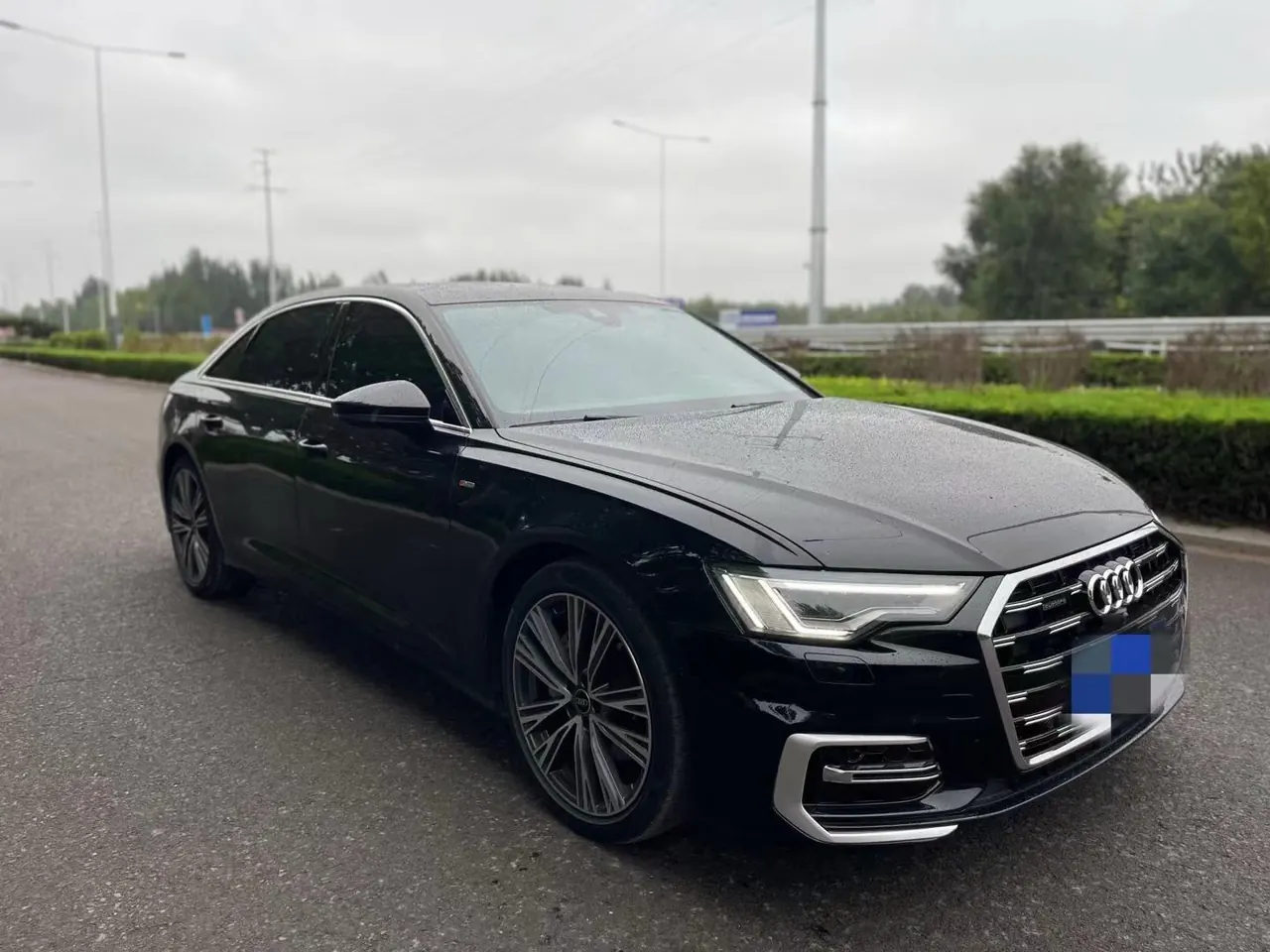 Audi 2023 A6L 2.0TFSI 45TFSI Selected Dynamic (Modified) Automatic Gear 2