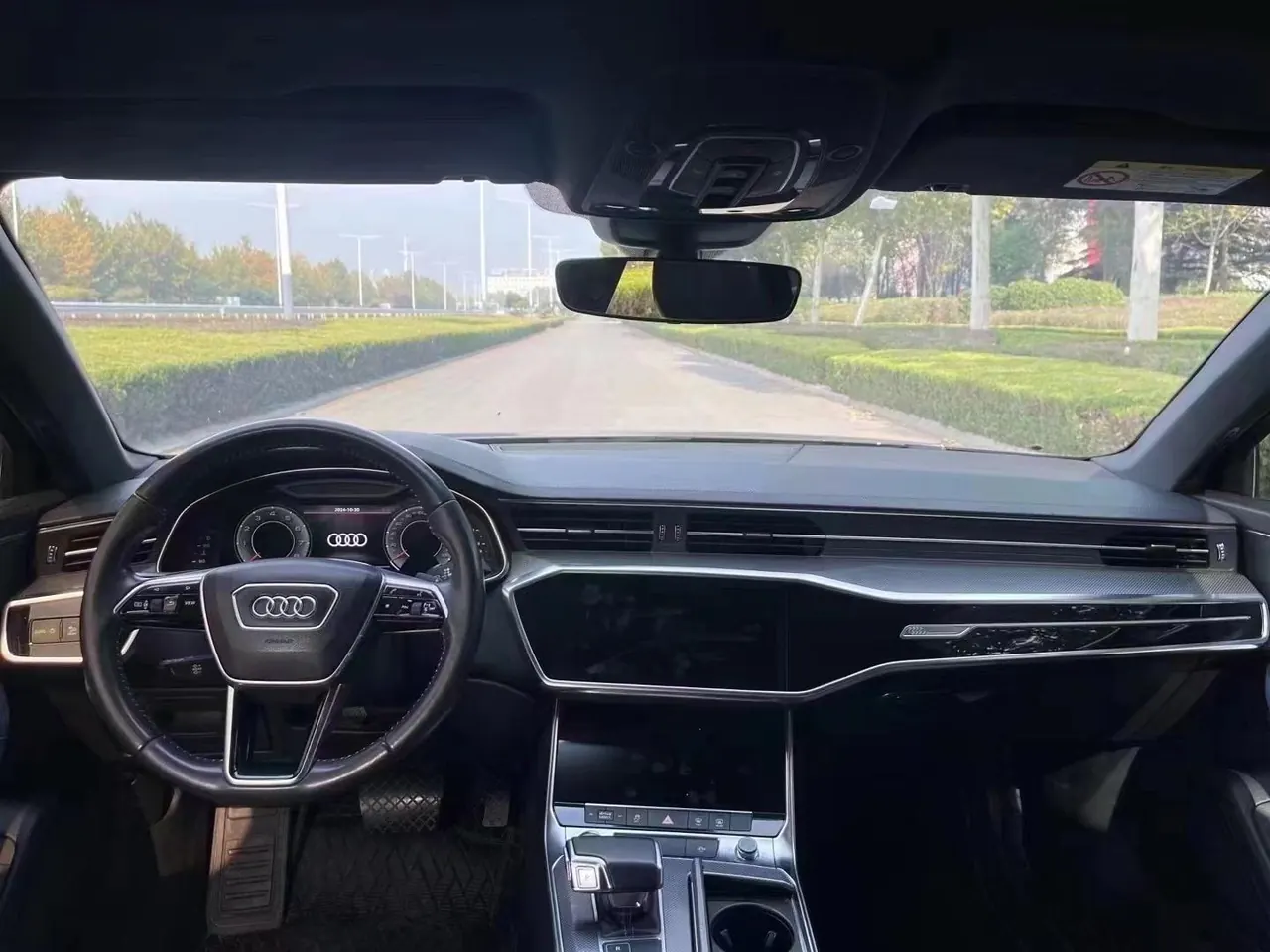 Audi 2023 A6L 2.0TFSI 45TFSI Selected Dynamic (Modified) Automatic Gear 8