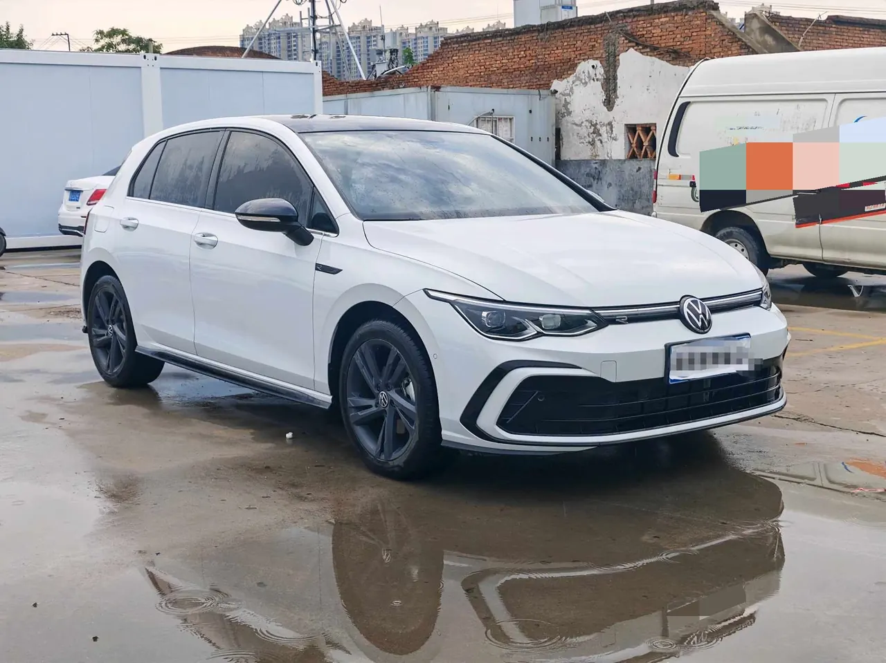 Volkswagen 2023 Golf 8 R-Line 1.4TSI 280TSI Lite Automatic 3
