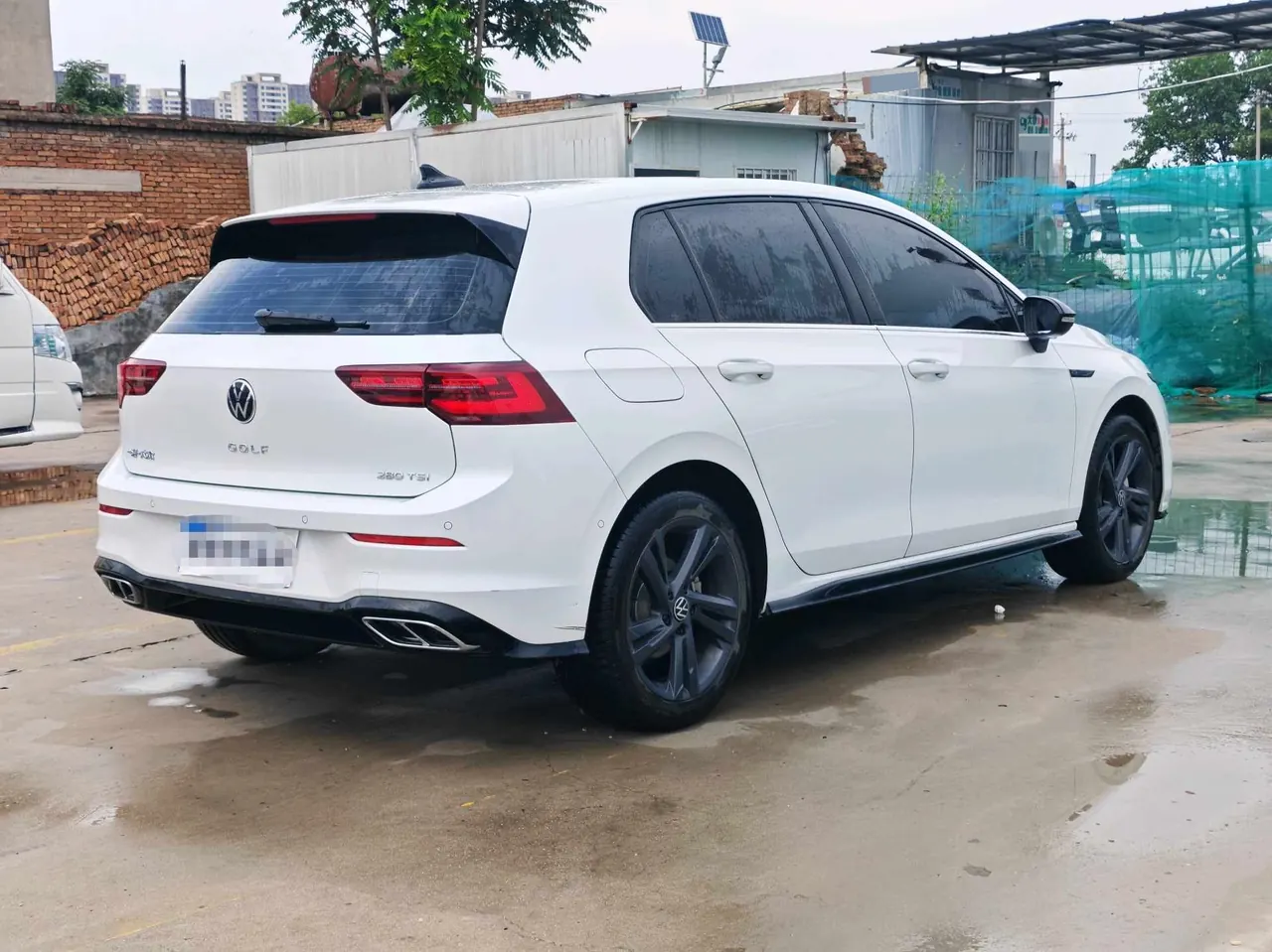 Volkswagen 2023 Golf 8 R-Line 1.4TSI 280TSI Lite Automatic 7