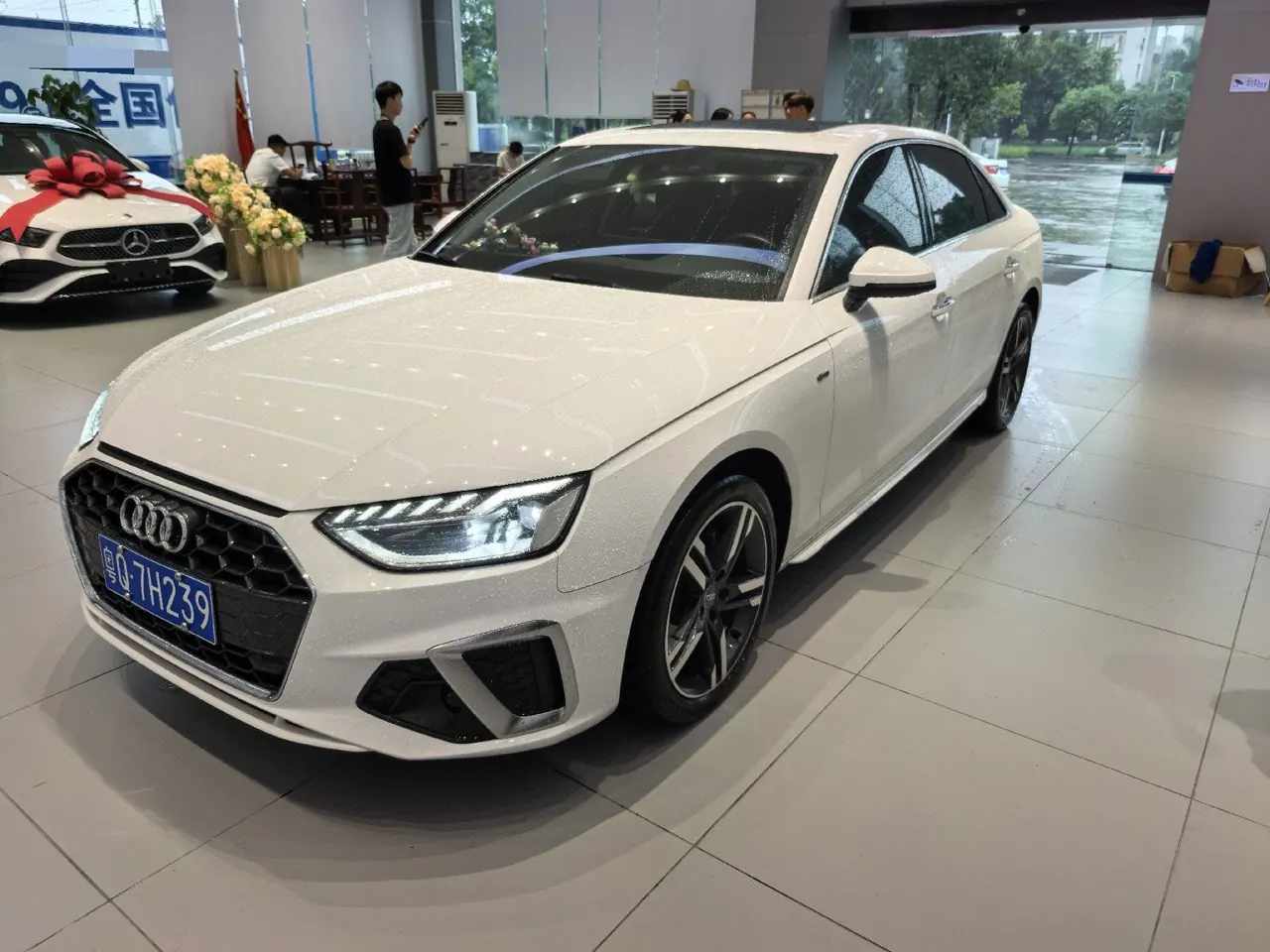 Open image lightbox: Audi 2020 A4L 2.0TFSI 40TFSI Deluxe Dynamic Automatic