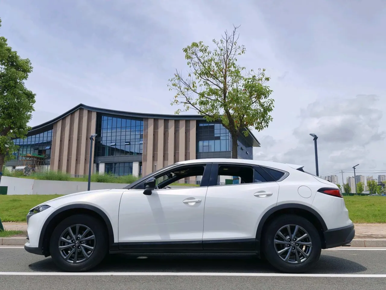 Mazda 2020 CX-4 100.00g Drive Blue Sky Exploration Edition Automatic Gear 3