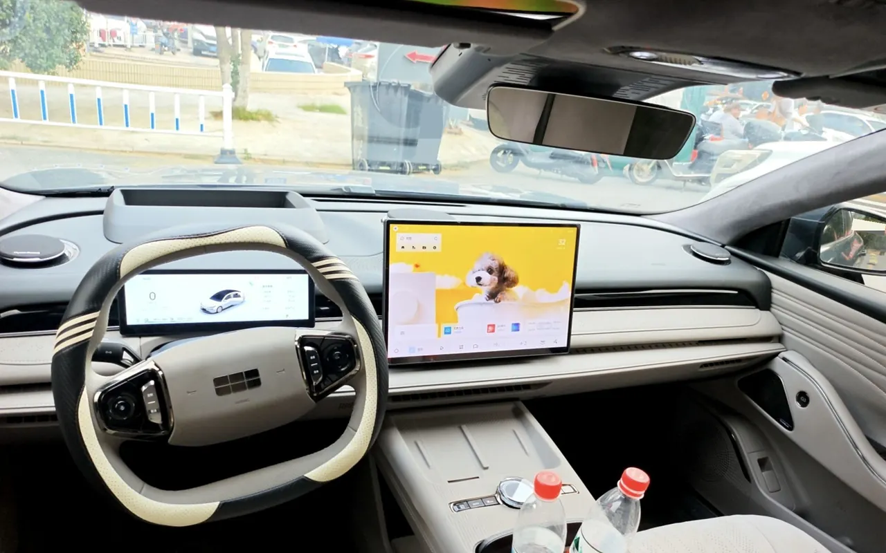 Geely Galaxy 2025 xingyao 8 EM-i 1.5 130km flagship automatic gear 5