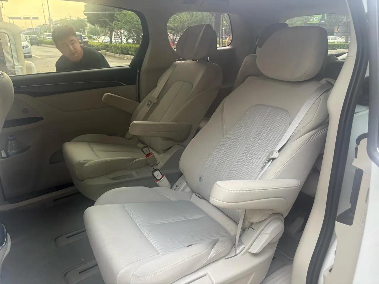 Buick 2023 GL8 ES Lu Zun 48V 2.0T 653T Comfortable Automatic Gear 7