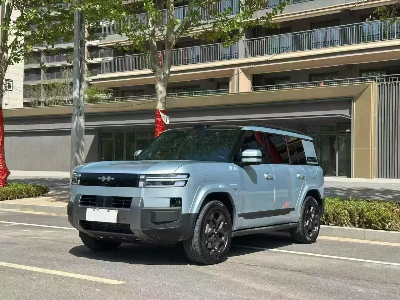 打开图片灯箱:FangChengBao 2025 titanium 7 1.5T stepless 190KM four-wheel drive Ultra version of automatic gear