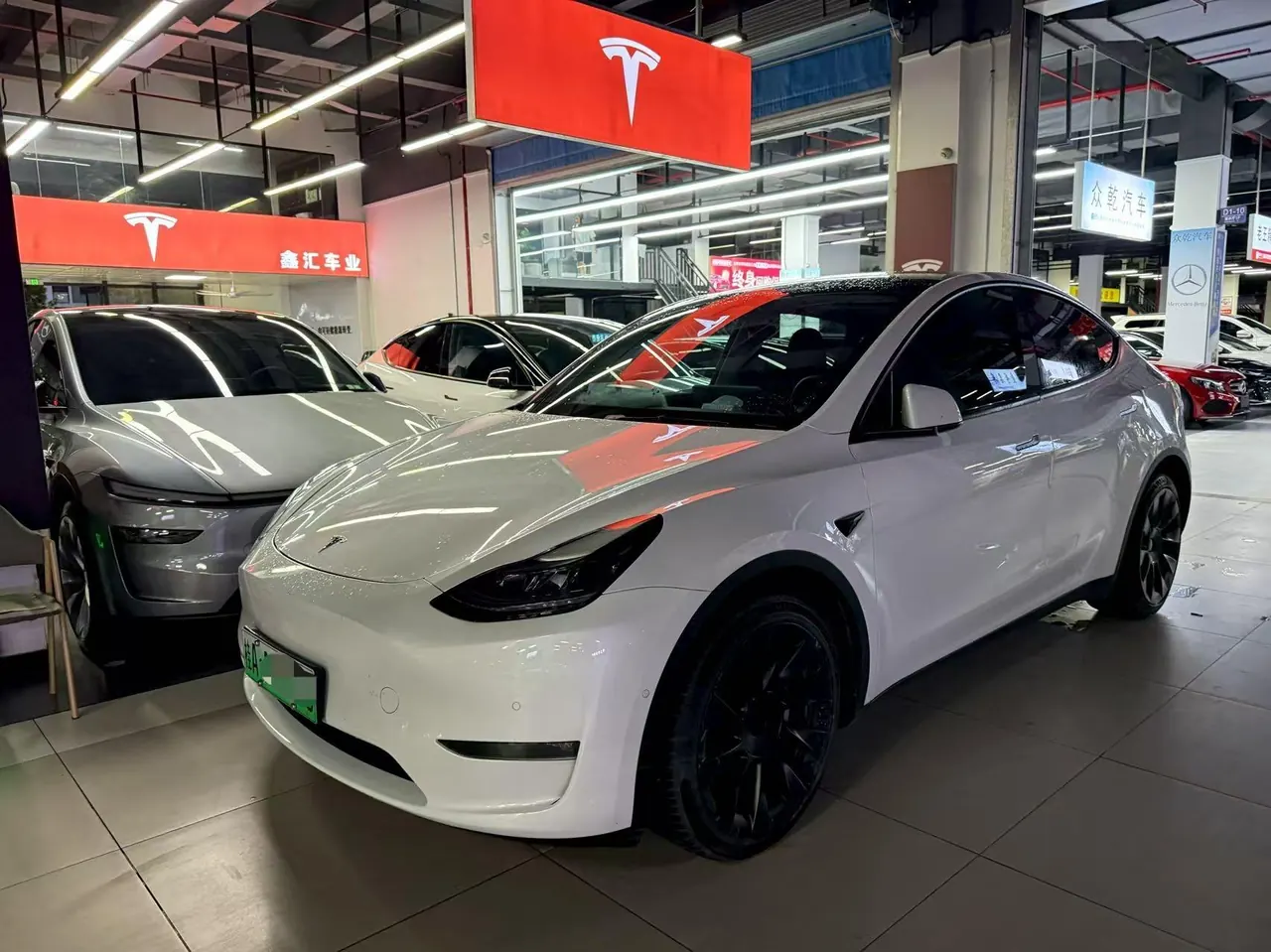 Open image lightbox: Tesla 2022 Model Y long endurance all-wheel drive version (modified) automatic gear